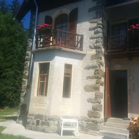 Abetina Alloggio in famiglia *